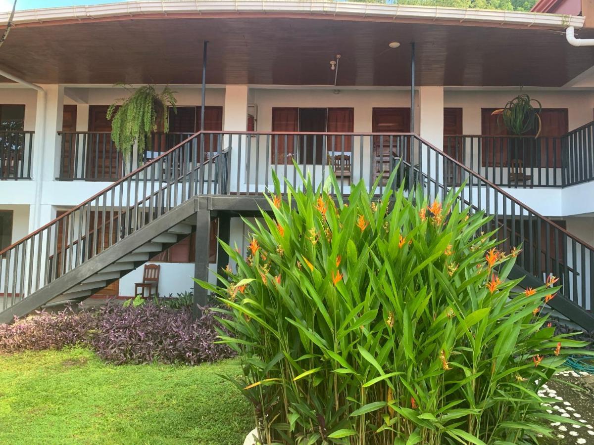 Hotel Pez Gallo Golfito Eksteriør billede