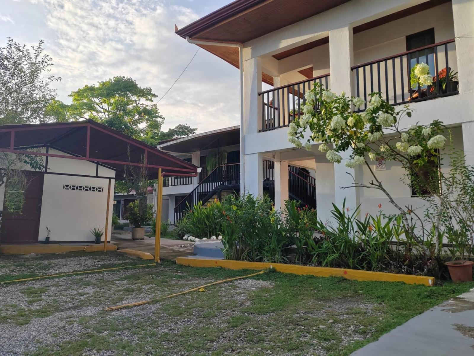 Hotel Pez Gallo Golfito Eksteriør billede